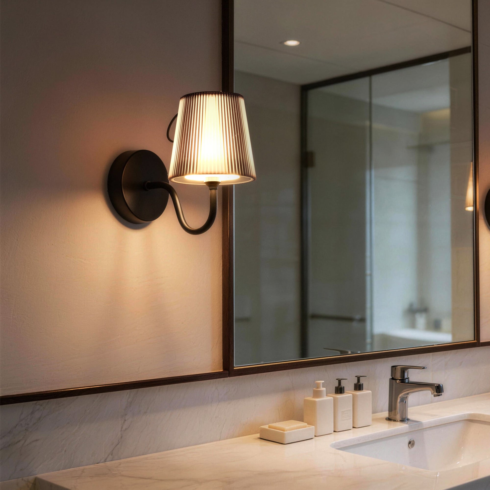 RGB Dimmable Magnetic Wall Lights VEYA WL02