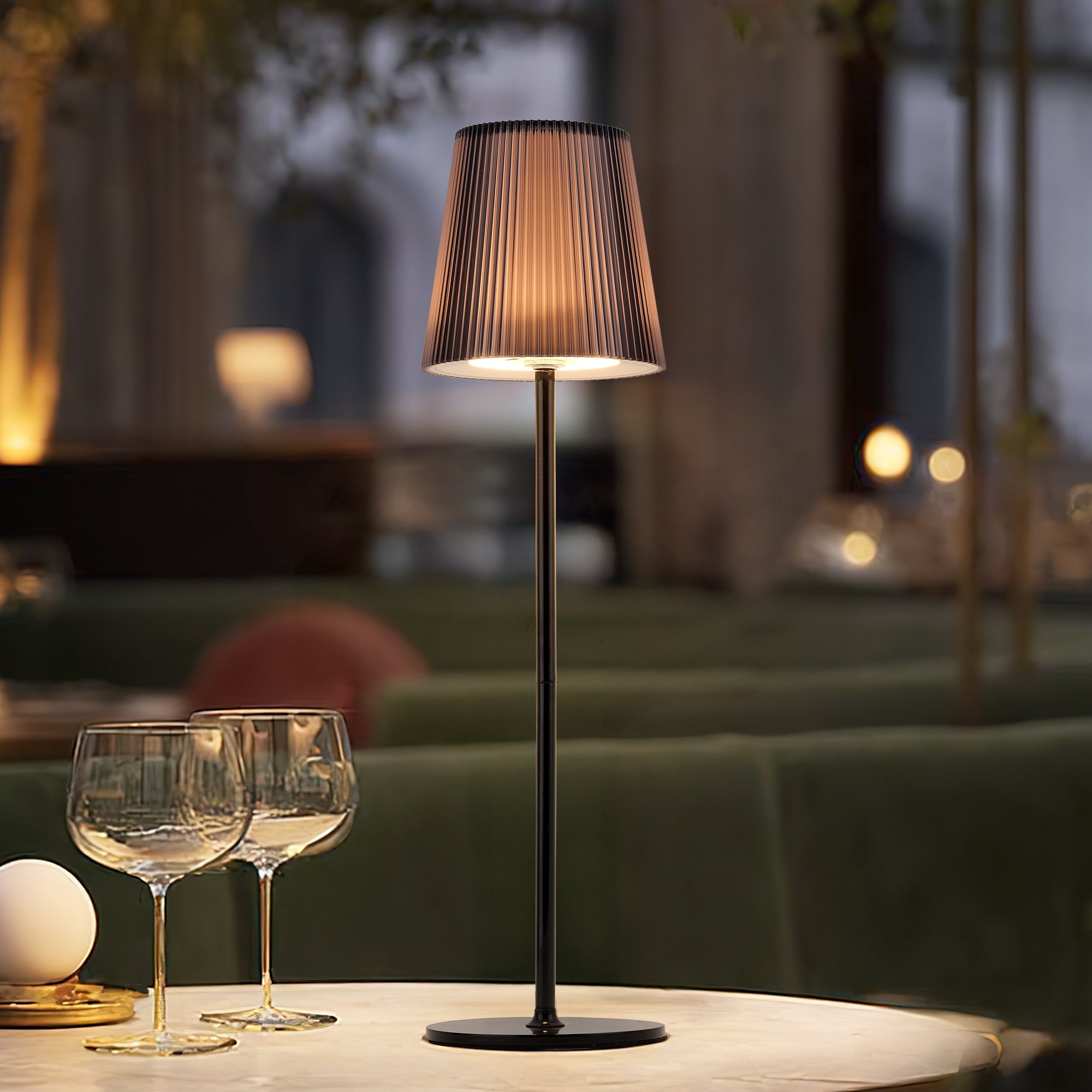 Table Lamp Wireless LED Dimmable Bedside Lamp & Rechargeable Table Lamp with Magnetic Lamp Head, 3000K White & RGB, IP54 Waterproof for Outdoor Bedroom Living Room Balcony Camping
